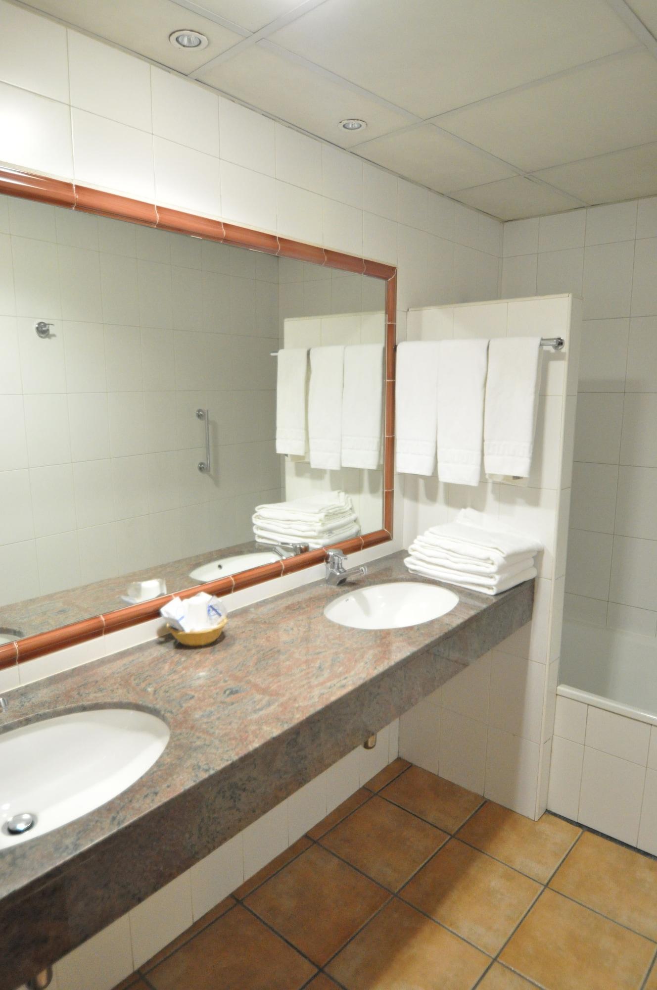 Yomo Petit Paris Hotel Encamp Kültér fotó