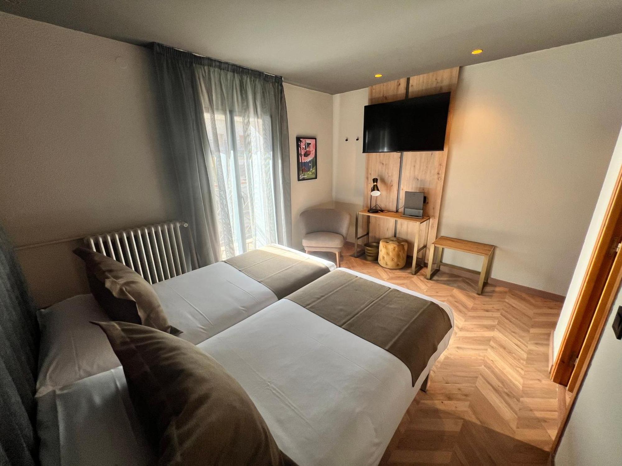 Yomo Petit Paris Hotel Encamp Kültér fotó