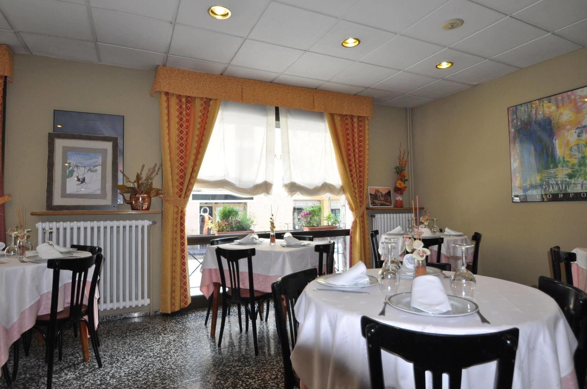 Yomo Petit Paris Hotel Encamp Kültér fotó